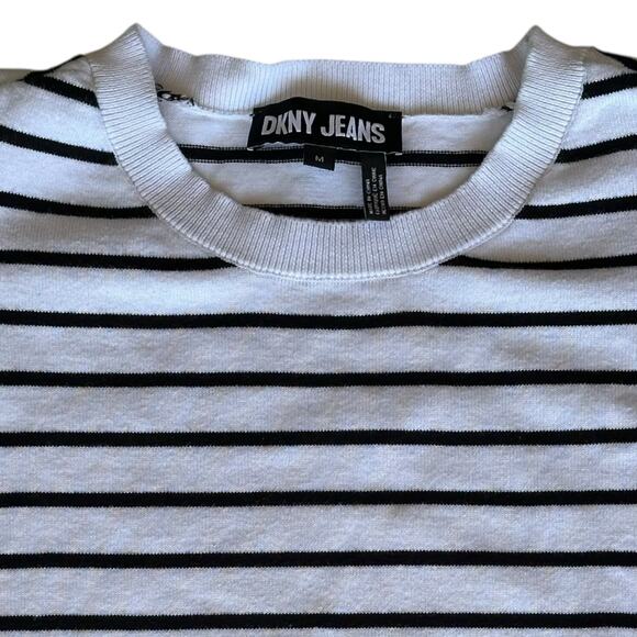 Womens Top Size Medium Black White Puffy Shoulder 3/4 Sleeve Sweater - Picture 3 of 6